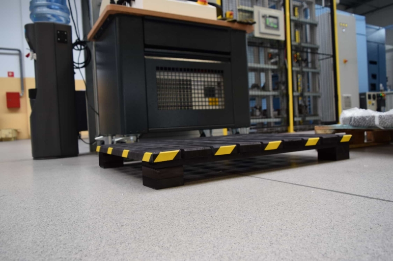 podesty stanowiskowe do obrabiarek