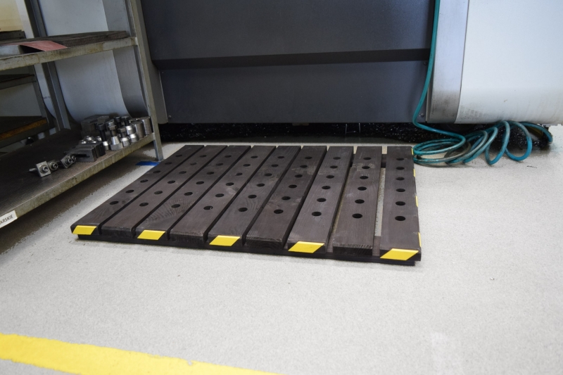 podesty stanowiskowe drewniane